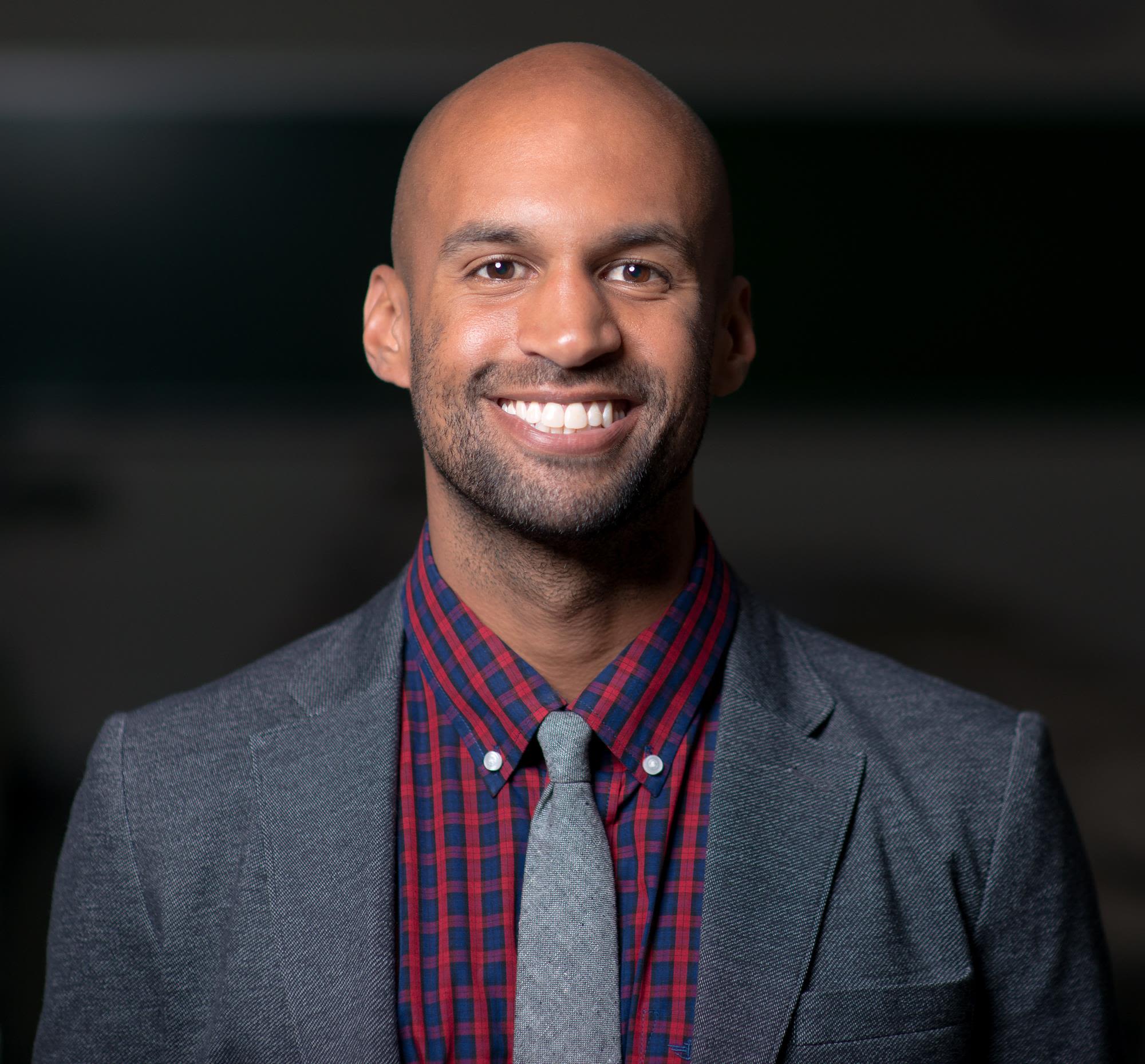 Logan Edwards Headshot